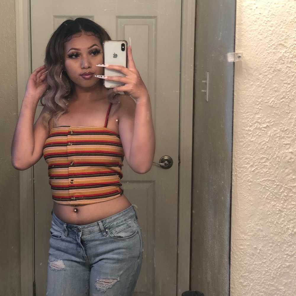 Meet your Posher, Naomee